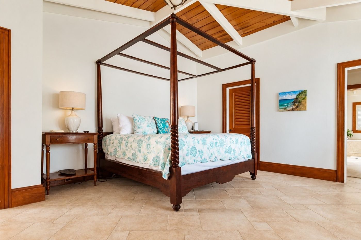 Bedroom with a dark wood four-poster bed, a cream tiled floor and a wood-lined ceiling